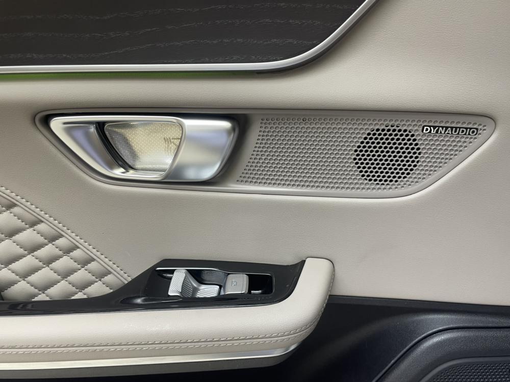 BYD Han 2024 car image #11