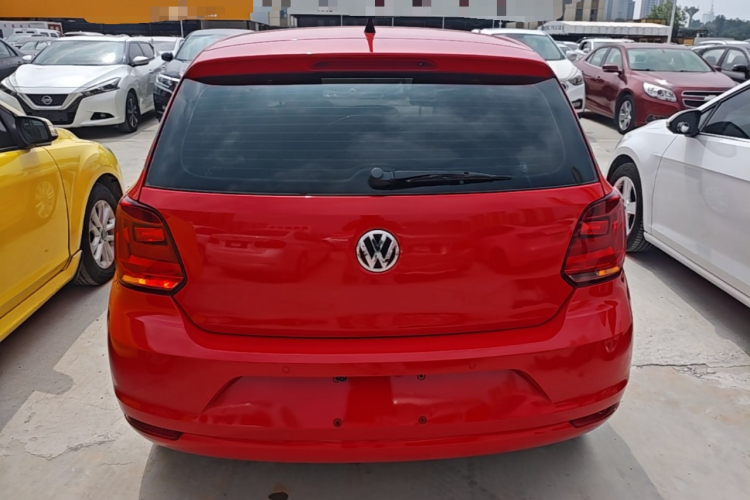 Volkswagen Polo 2017 car image #6