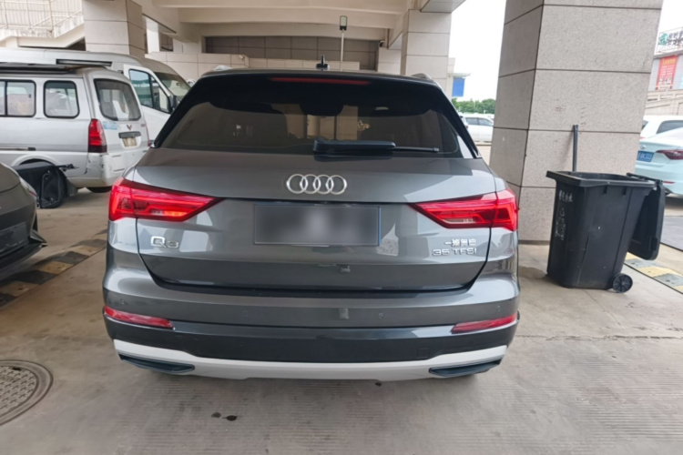 Audi Q3 2020 car image #6