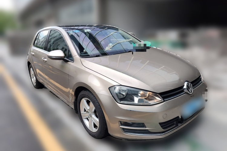Volkswagen Golf 2015 car image #4