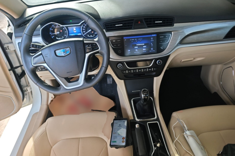 GEELY Emgrand 2017 car image #10