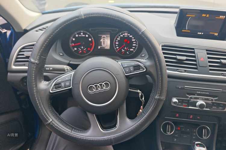 Audi Q3 2016 car image #12
