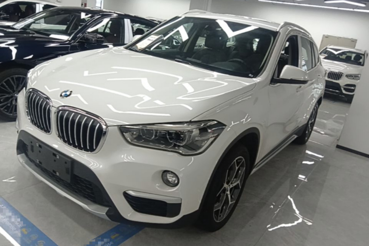 BMW X1 2019 car image #2