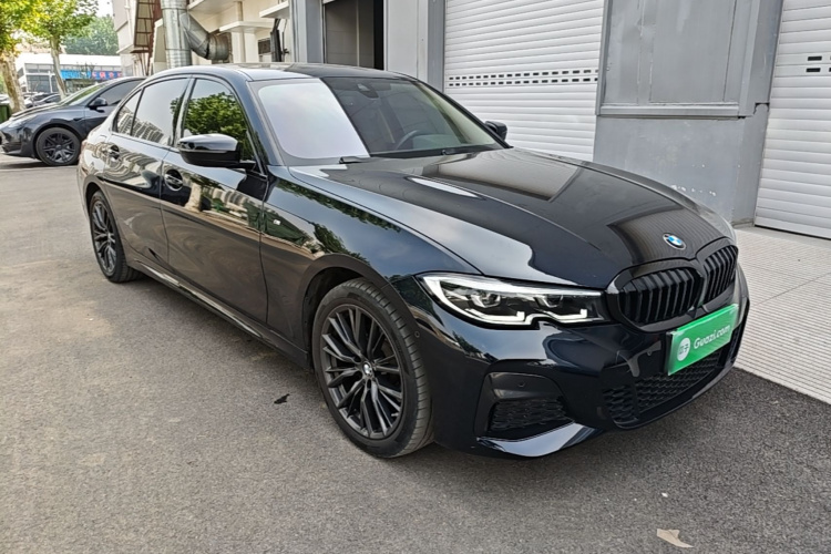 BMW 3 Series 2022 #4 BMW 3 Series 2022 car image #4