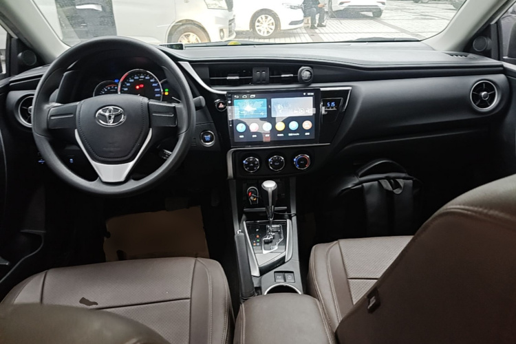Toyota Corolla 2018 #10 Toyota Corolla 2018 car image #10