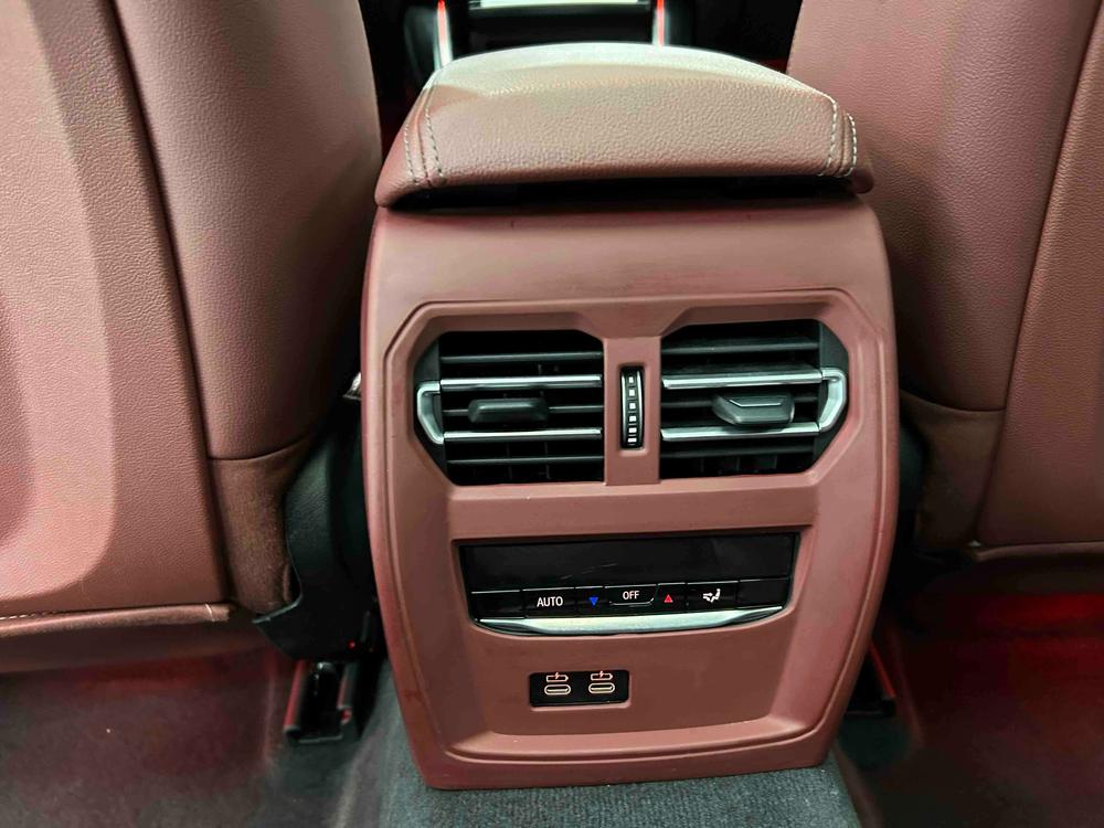 BMW 3 Series 2023 #14 BMW 3 Series 2023 car image #14