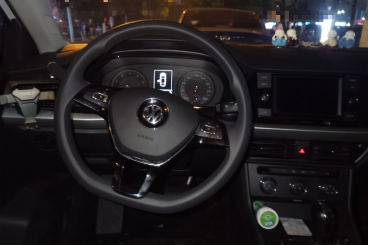 Volkswagen Lavida 2019 #11 Volkswagen Lavida 2019 car image #11