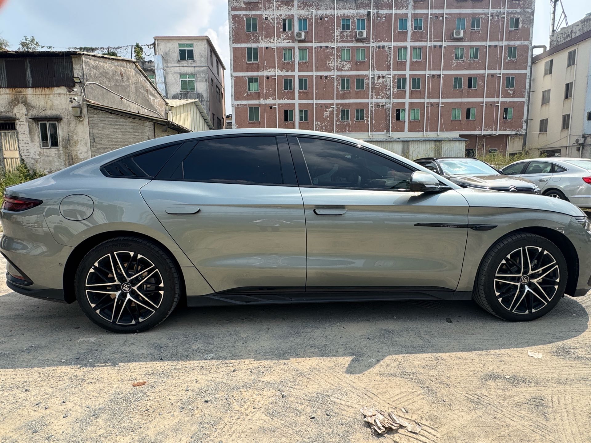 BYD Han 2025 изображение автомобиля #12