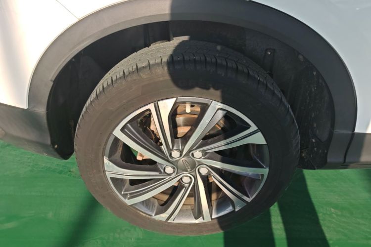 GEELY Coolray 2019 car image #10