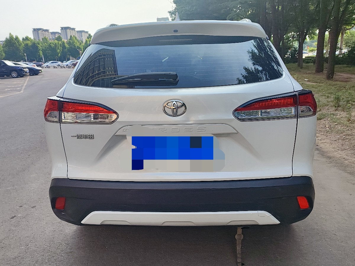 Toyota Corolla Cross 2022 #6 Toyota Corolla Cross 2022 car image #6