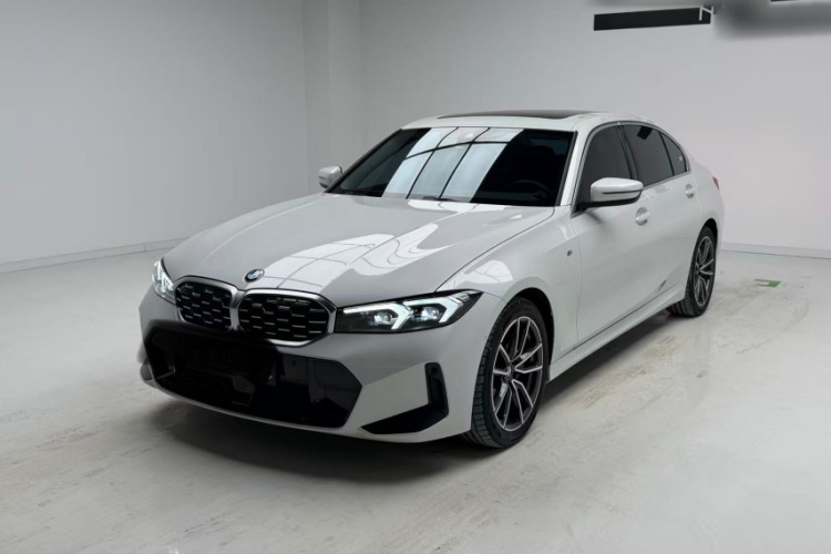 BMW 3 Series 2025 car image #5