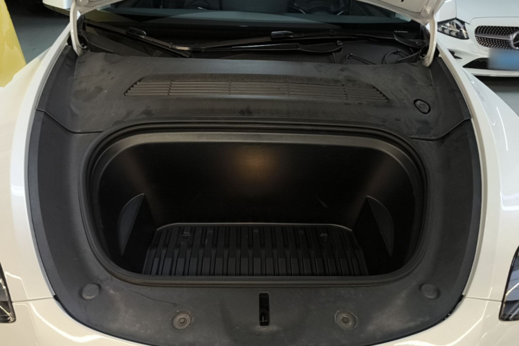 Tesla Model Y 2022 #22 Tesla Model Y 2022 car image #22