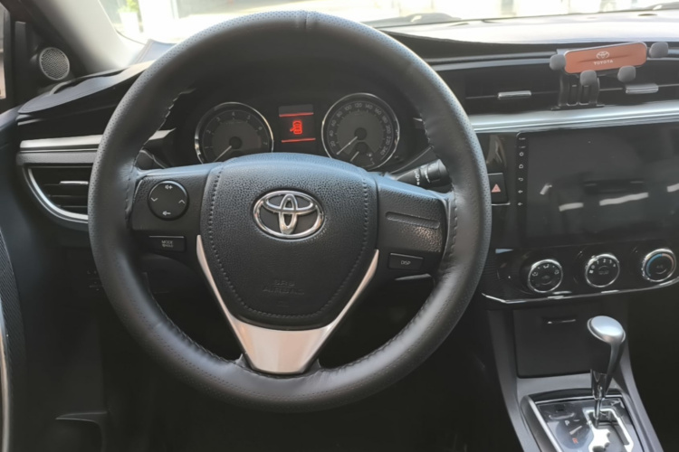Toyota Corolla 2015 #11 Toyota Corolla 2015 car image #11