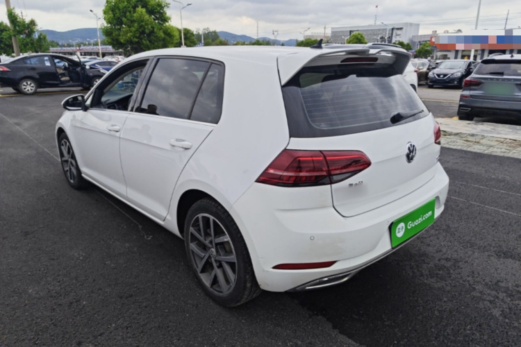 Volkswagen Golf 2020 #5 Volkswagen Golf 2020 car image #5