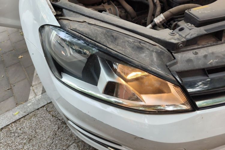 Volkswagen Golf 2015 car image #8