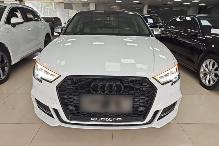 Audi A3 2019 car image #3