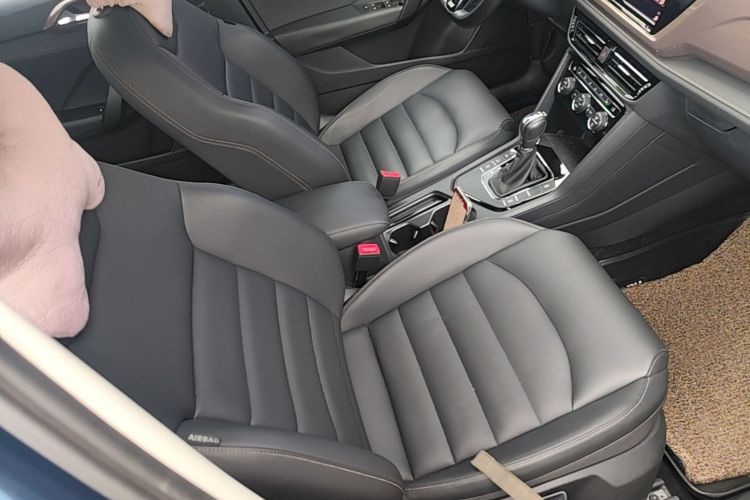 Volkswagen Tharu 2019 car image #24