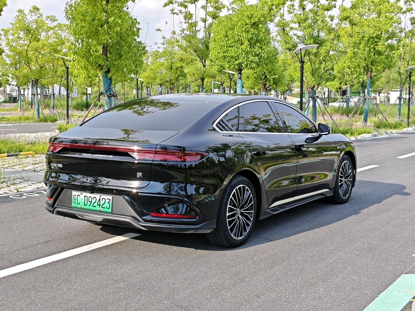 BYD Han 2024 car image #9