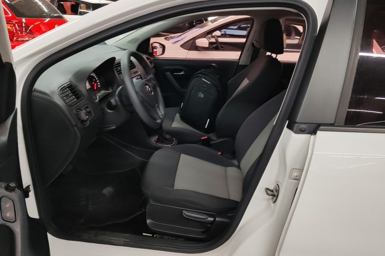 Volkswagen Polo 2018 #15 Volkswagen Polo 2018 car image #15