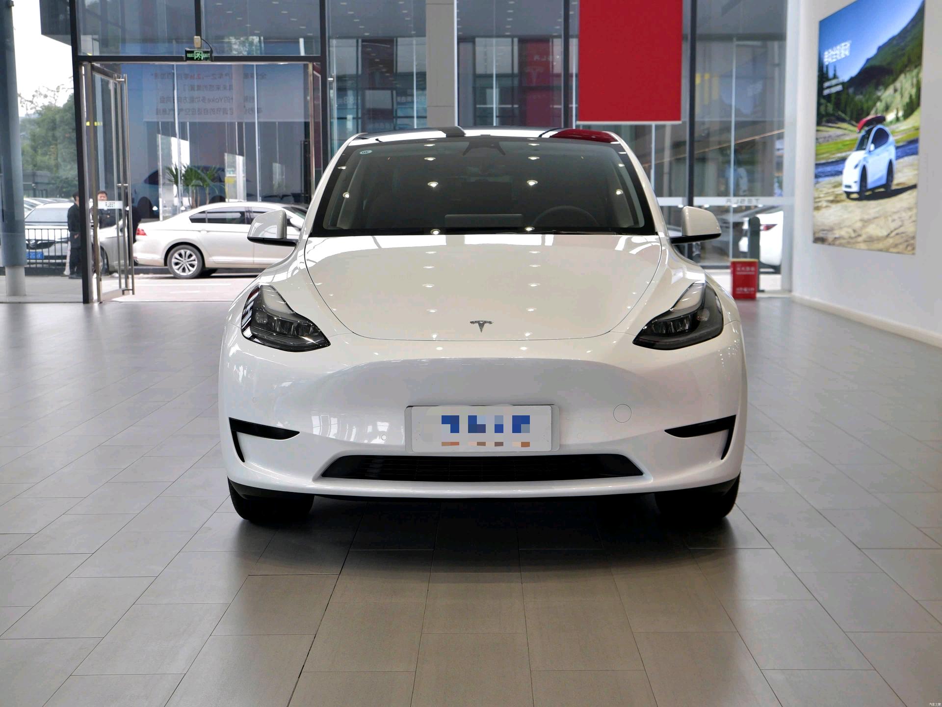 Tesla Model Y 2022 #3 Tesla Model Y 2022 صورة سيارة #3