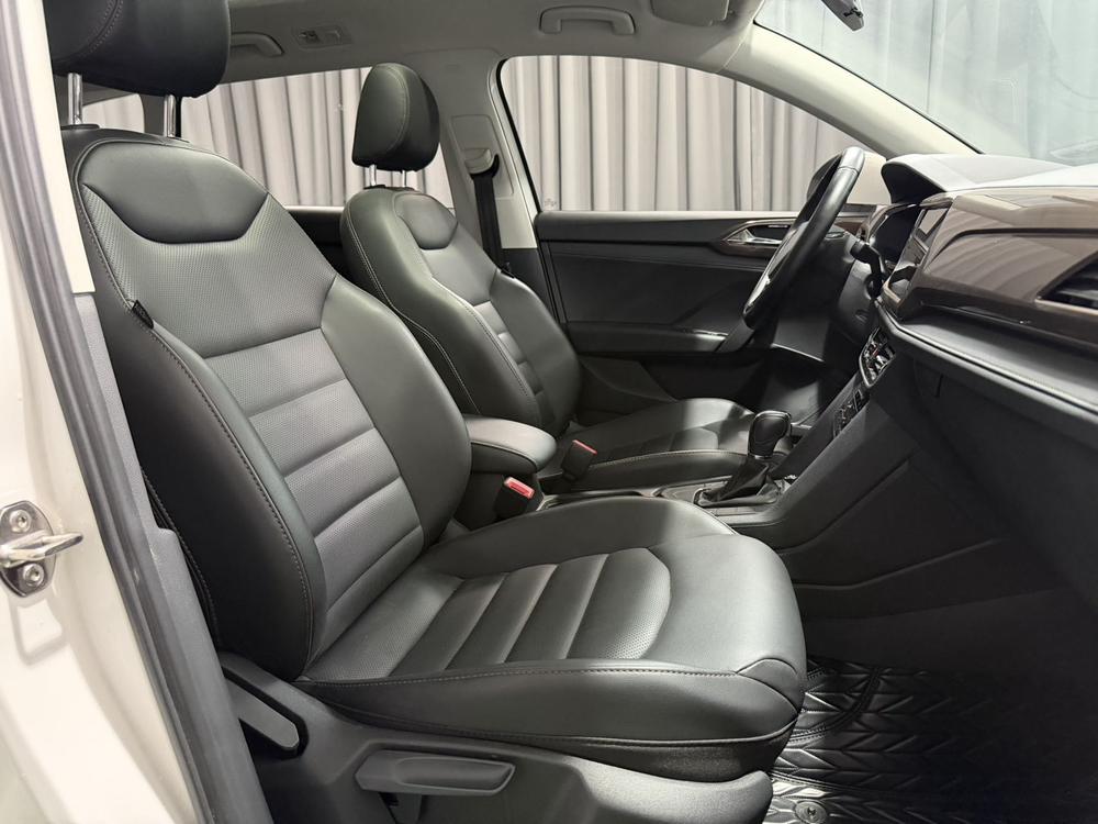Volkswagen Tharu 2022 car image #19