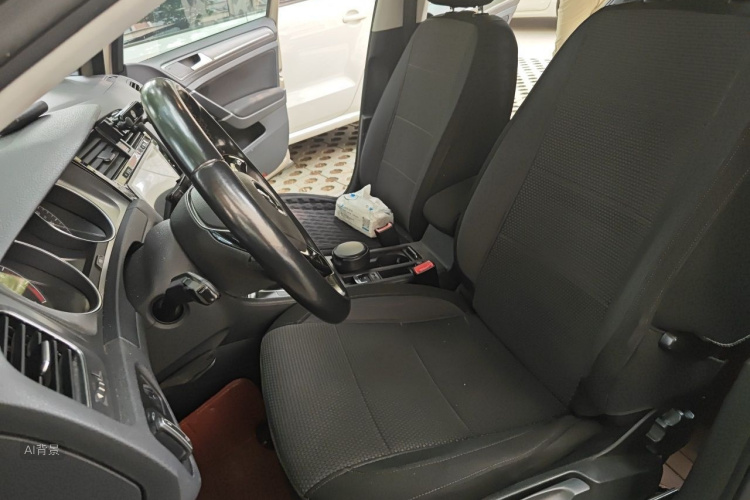 Volkswagen Golf 2015 car image #17