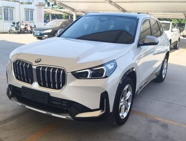 BMW X1 2024 BMW X1 2024 car image