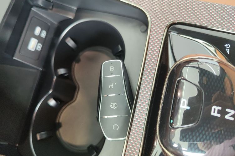 BYD Han 2022 car image #9