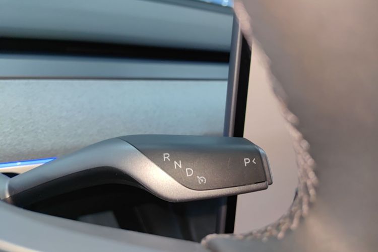 Tesla Model Y 2024 #14 Tesla Model Y 2024 immagine di auto #14