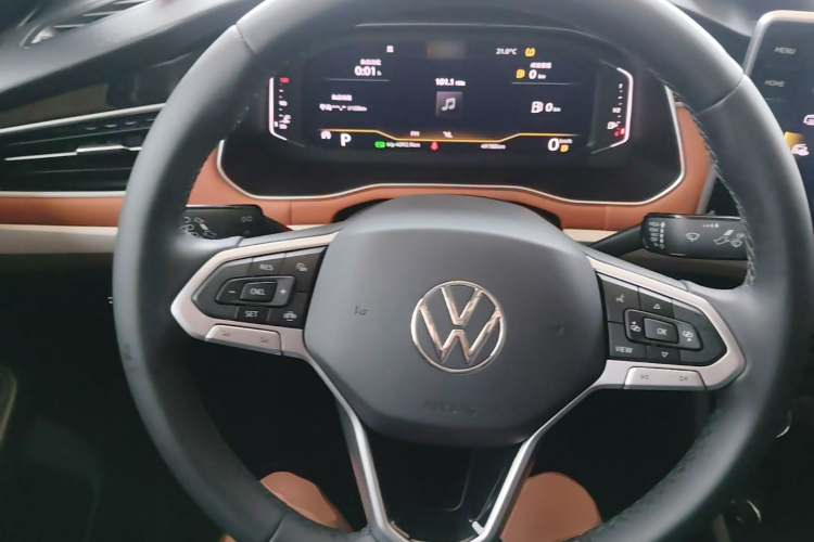 Volkswagen Bora 2024 car image #11