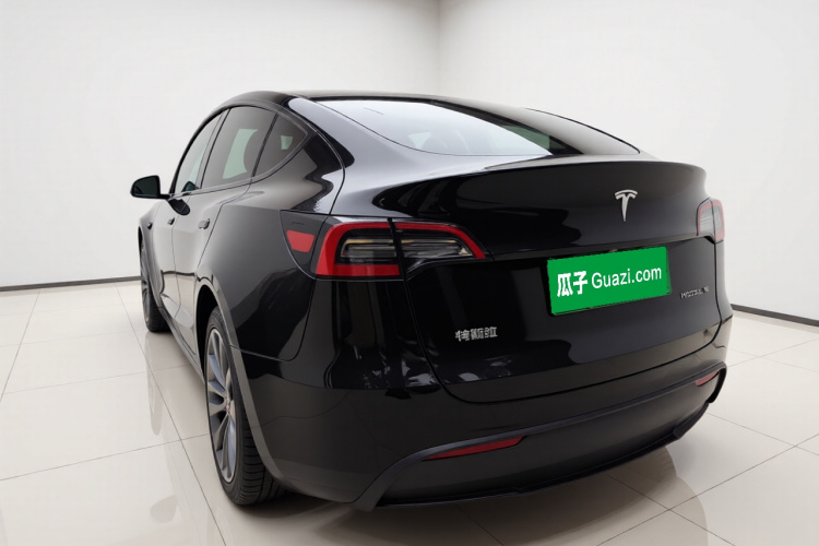 Tesla Model Y 2021 #5 Tesla Model Y 2021 car image #5