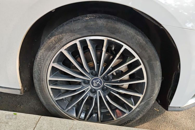 BYD Han 2021 car image #9