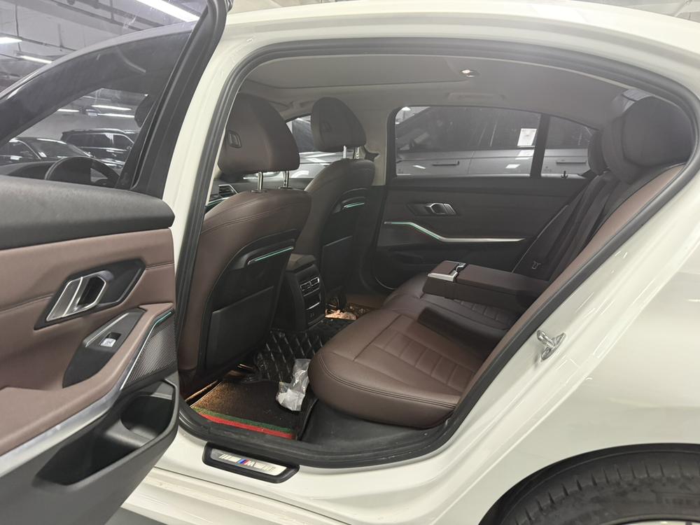 BMW 3 Series 2019 #16 BMW 3 Series 2019 car image #16