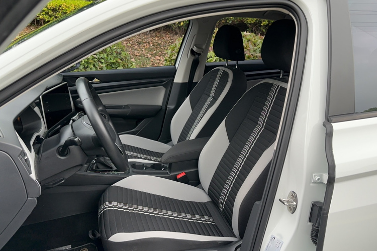 Volkswagen Bora 2023 car image #21