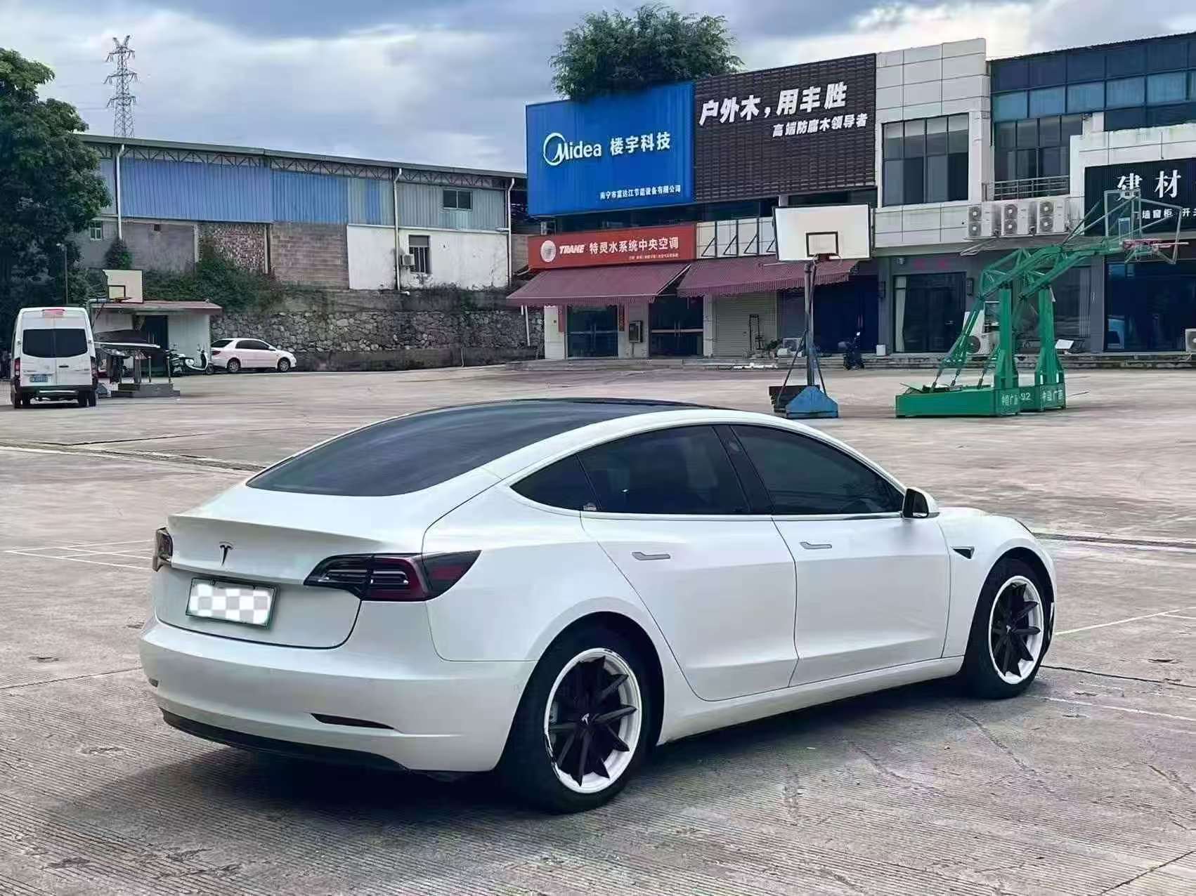 Tesla Model 3 2020 #2 Tesla Model 3 2020 car image #2
