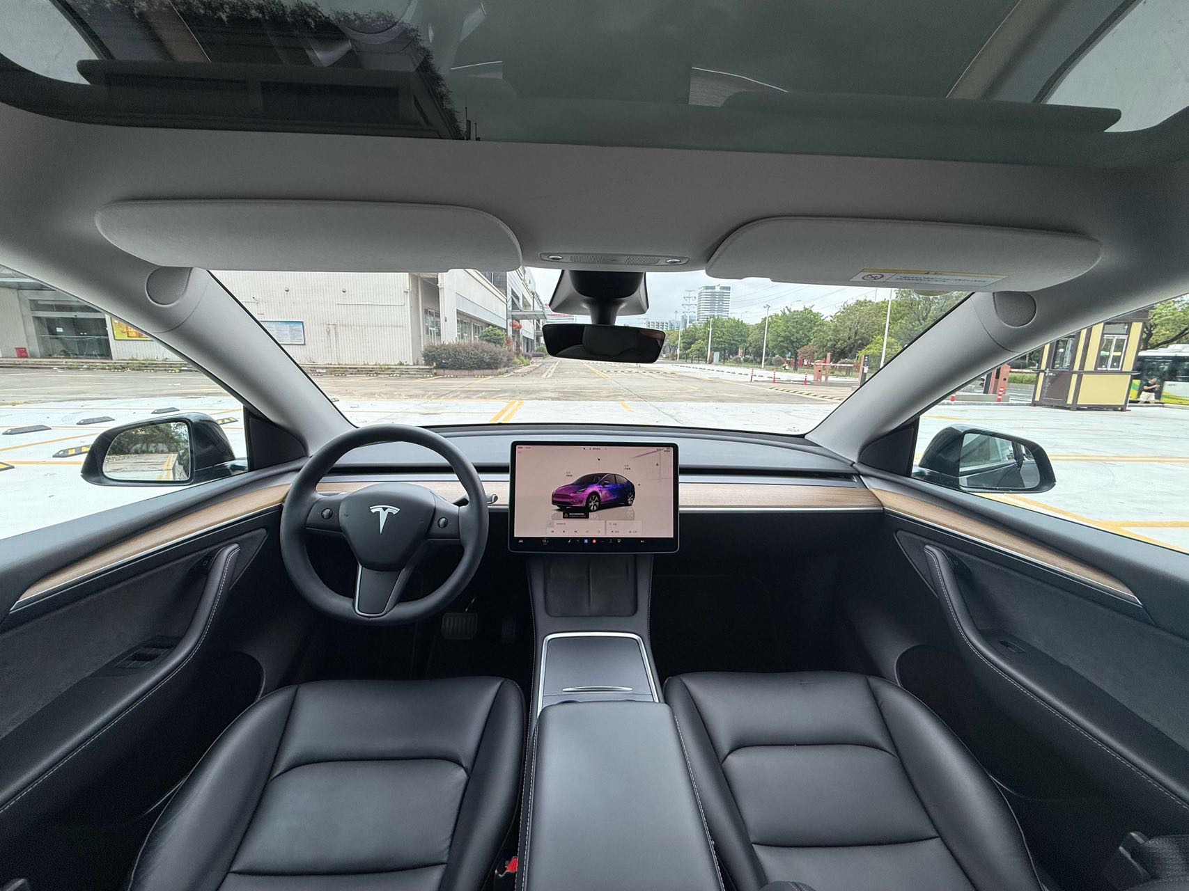 Tesla Model Y 2022 #7 Tesla Model Y 2022 car image #7