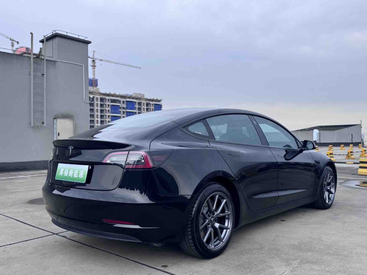 Tesla Model 3 2022 car image #5