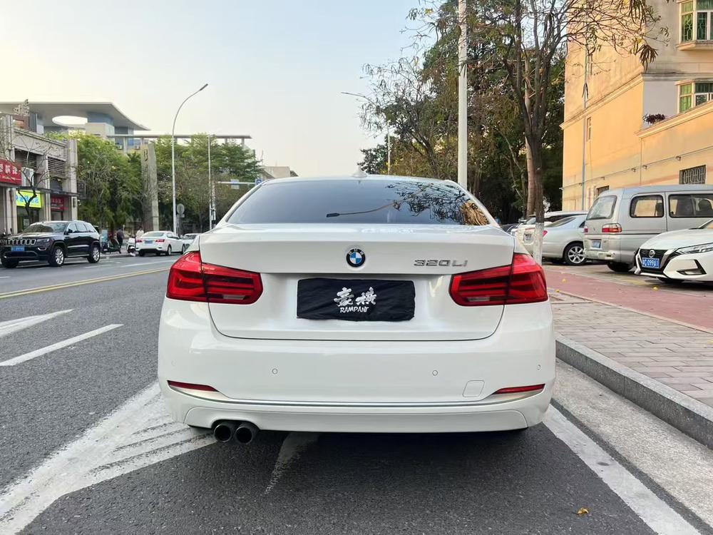 BMW 3 Series 2017 #5 BMW 3 Series 2017 car image #5