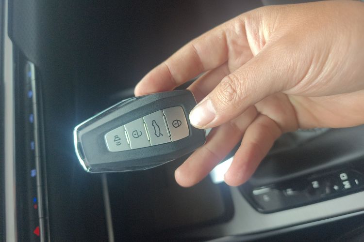 GEELY Emgrand 2022 car image #8