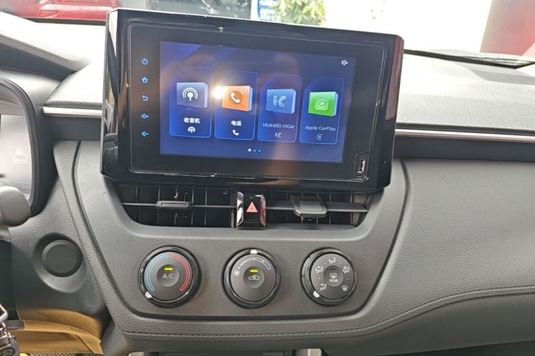 Toyota Corolla Cross 2022 car image #17