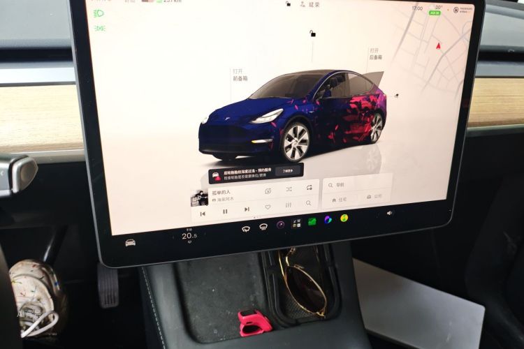 Tesla Model Y 2022 #15 Tesla Model Y 2022 car image #15