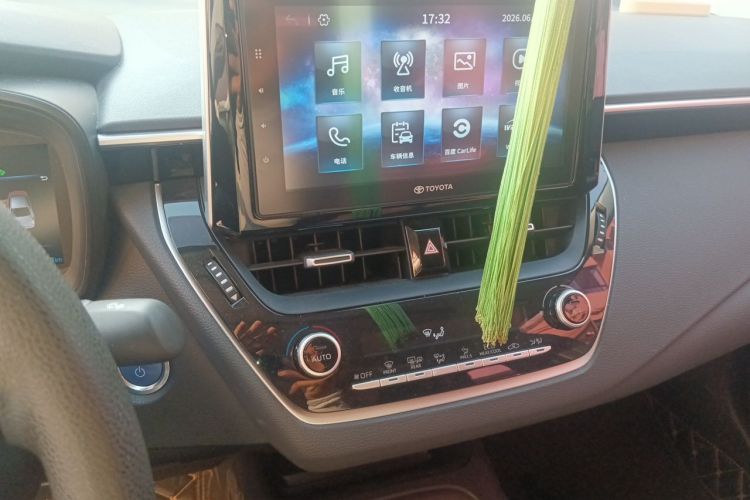 Toyota Corolla 2019 #13 Toyota Corolla 2019 car image #13