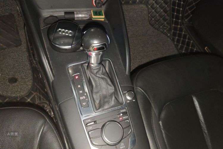 Audi A3 2015 car image #16