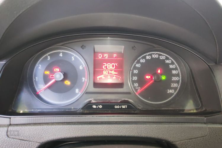 Volkswagen Santana 2018 immagine di auto #13