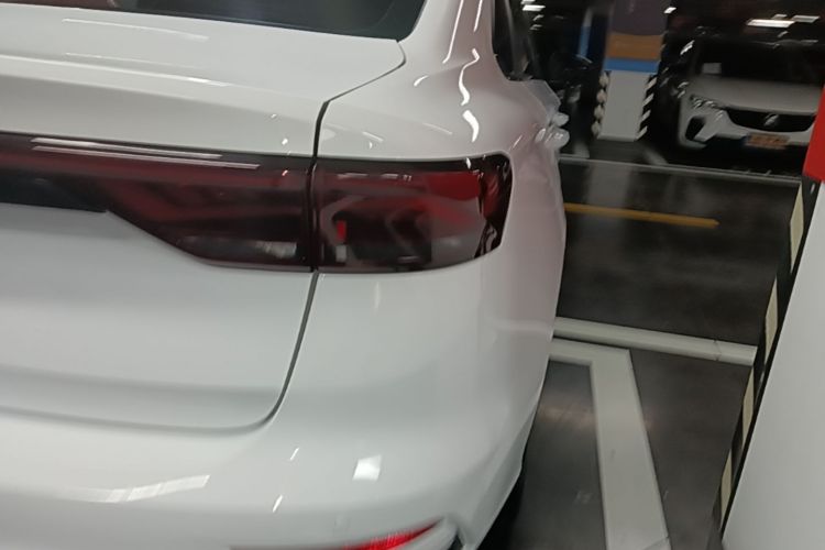 GEELY Emgrand 2023 #8 GEELY Emgrand 2023 car image #8