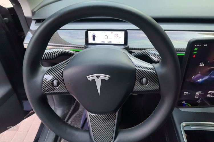 Tesla Model Y 2023 #12 Tesla Model Y 2023 car image #12
