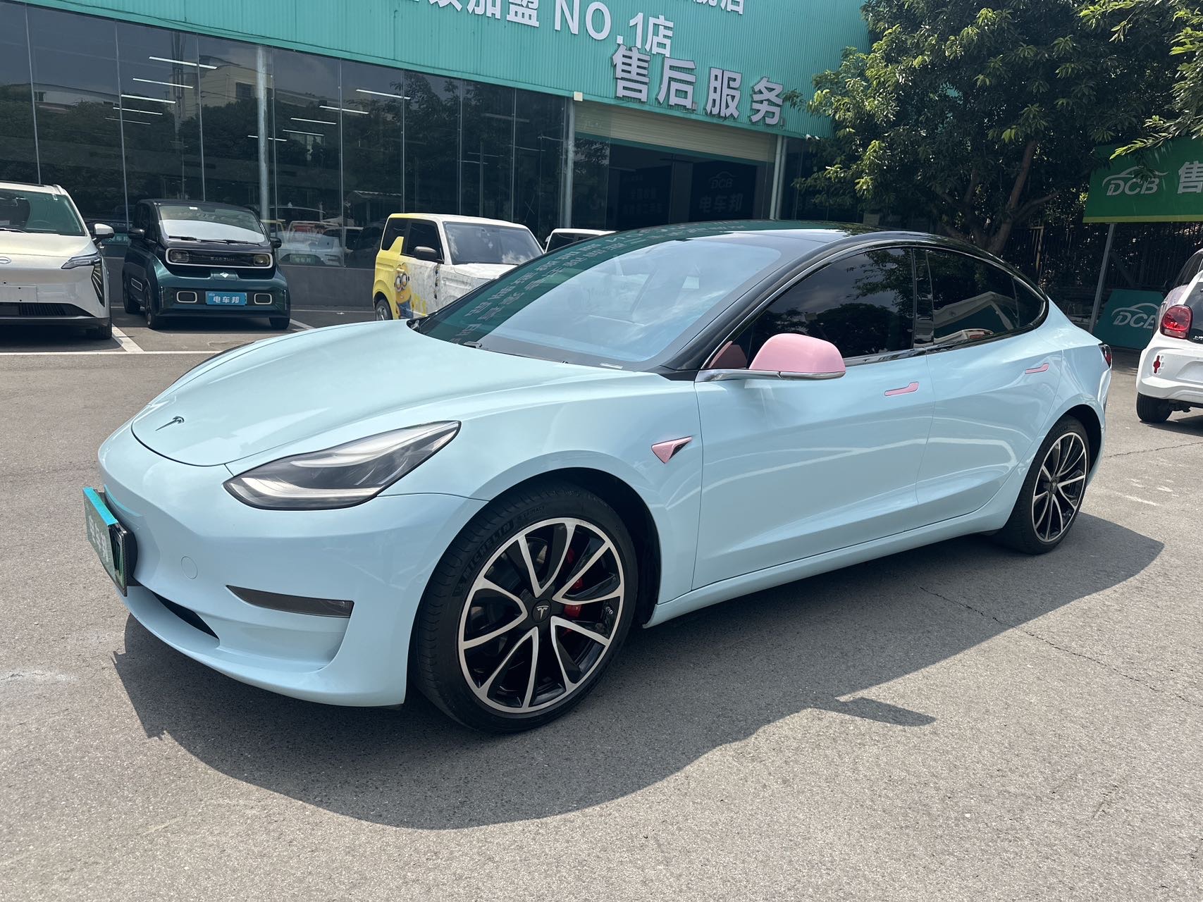 Tesla Model 3 2020 car image 