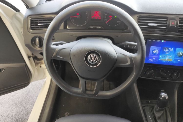 Volkswagen Santana 2022 car image #15