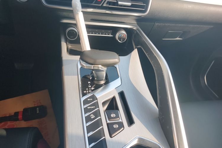 GEELY Coolray 2022 #14 GEELY Coolray 2022 car image #14
