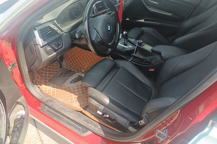 BMW 3 Series 2018 #18 BMW 3 Series 2018 car image #18